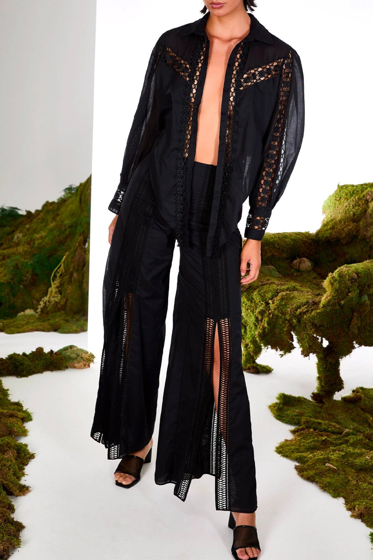 CHARO RUIZ CASACCA  Blusa nera con nodo in pizzo Charo Ruiz Devi