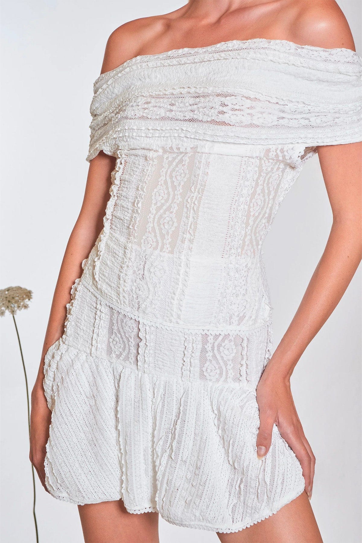 CHARO RUIZ TOP-CANOTTIERA IN TES.  Top in pizzo Charo Ruiz Ceto