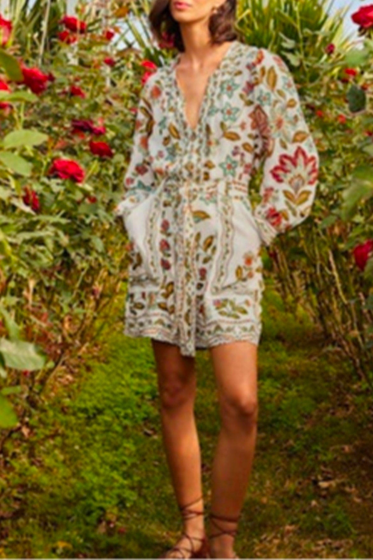 FARM RIO TUTA SALOPETTE  FONDO BIANCO / FIORATO / XXS Botanicals Off White Romper