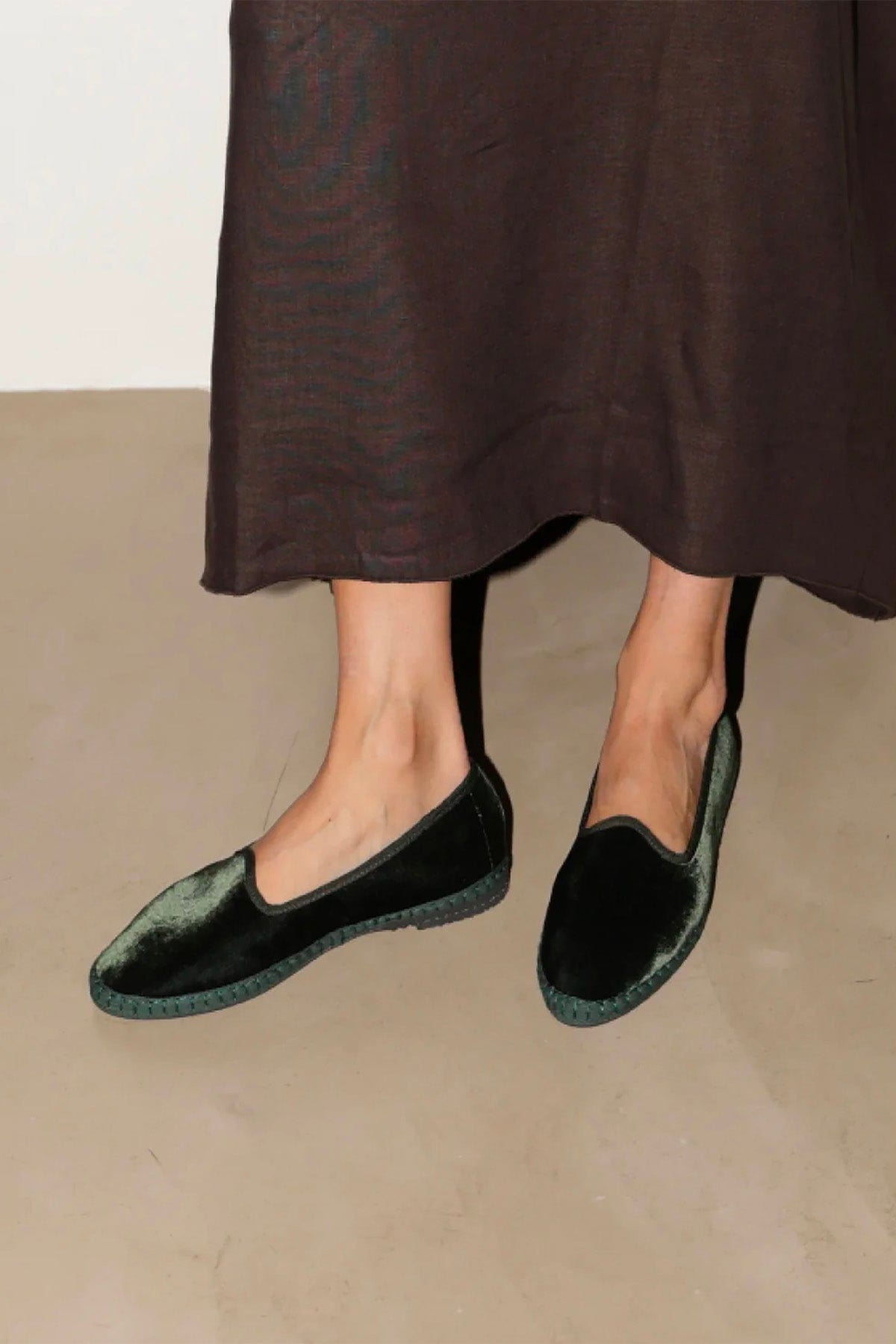 MANEBI CALZATURE  VERDE SMERALDO / 35 Friulane in velvet verde smeraldo Manebi M17VF