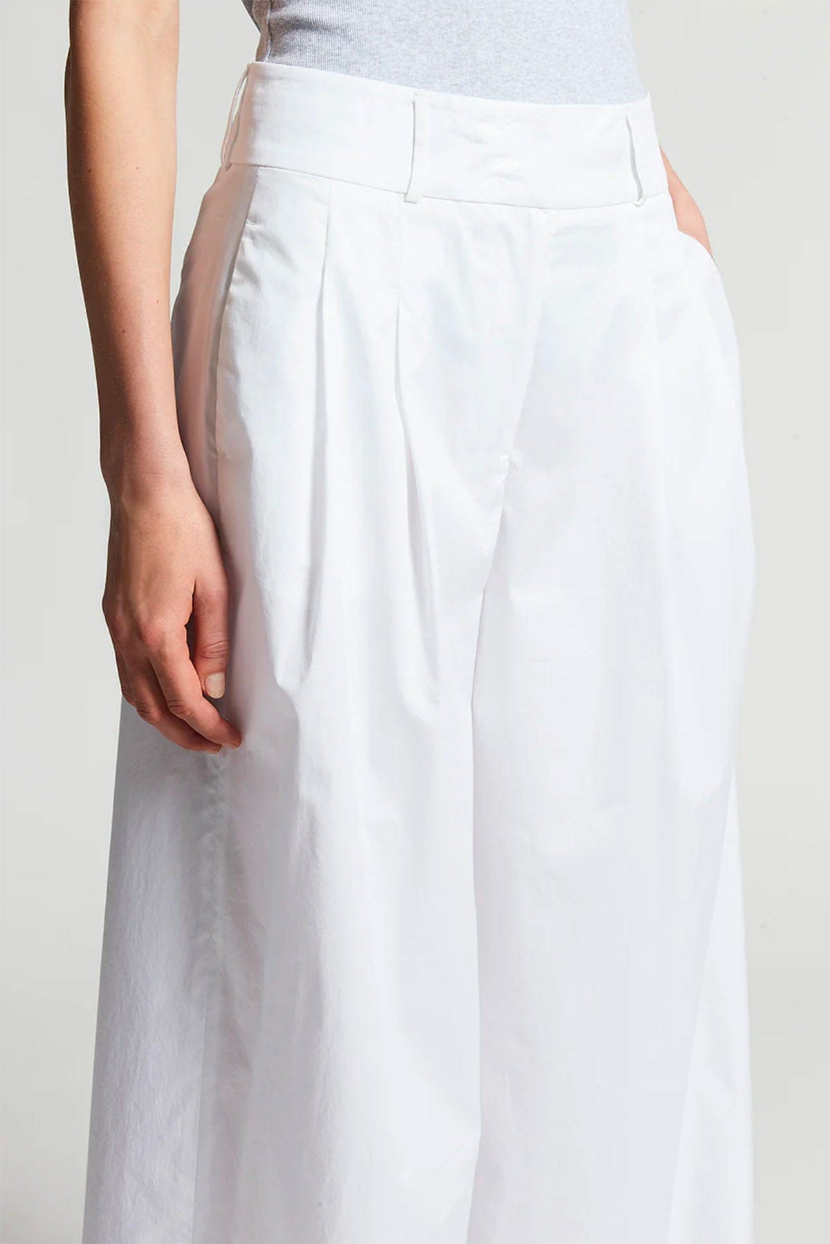 PESERICO PANTALONE LUNGO  Pantalone donna raso leggero di cotone stretch mano vela Peserico